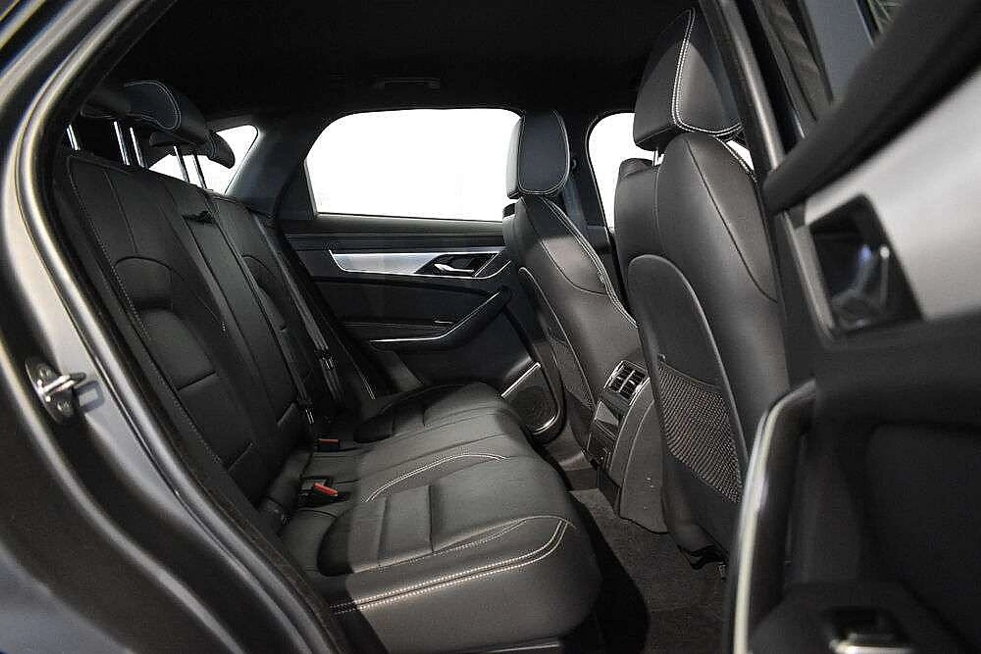 Jaguar F-Pace R-Dynamic S D200 AWD Aut. — photo 10