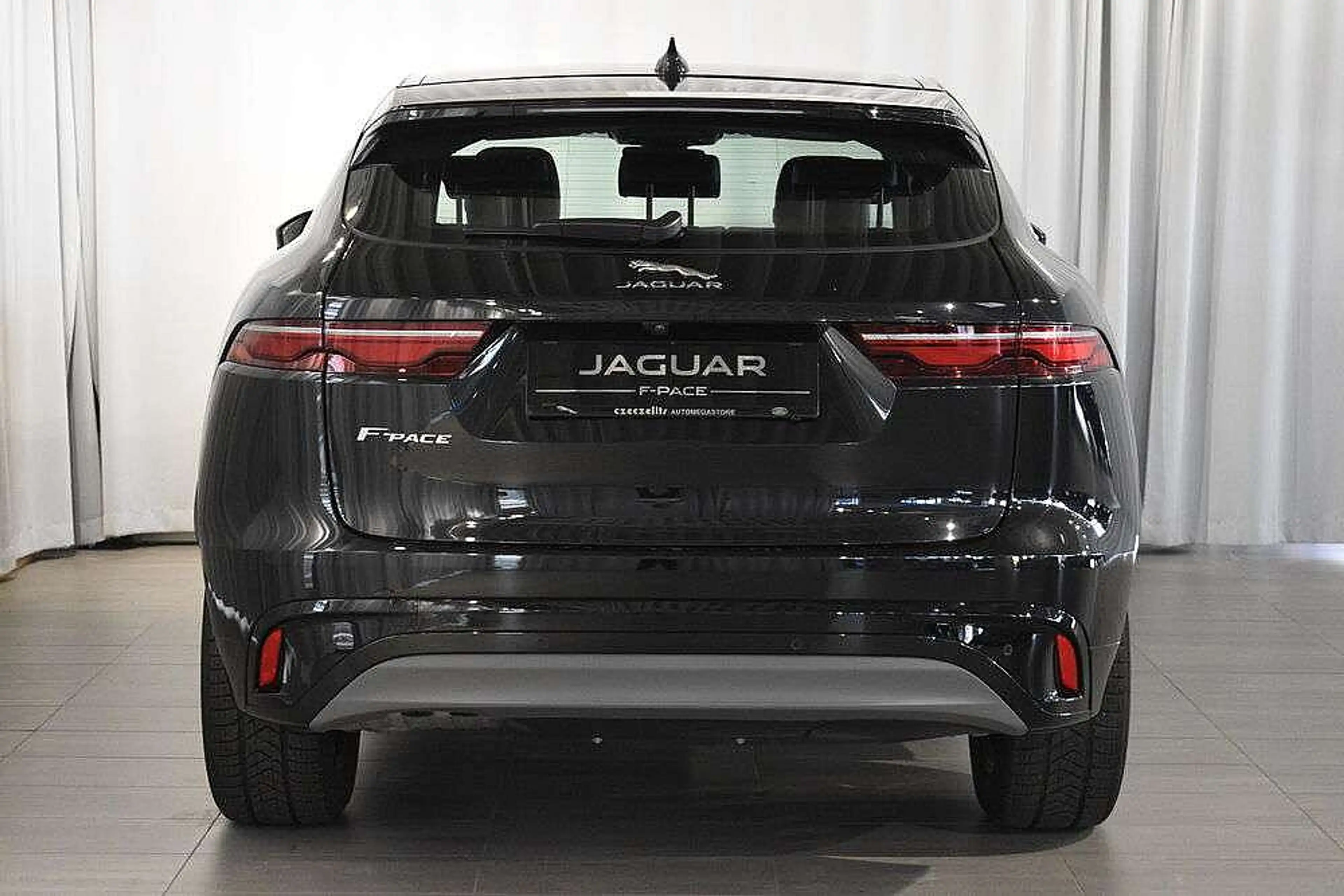 Jaguar F-Pace R-Dynamic S D200 AWD Aut. — photo 6