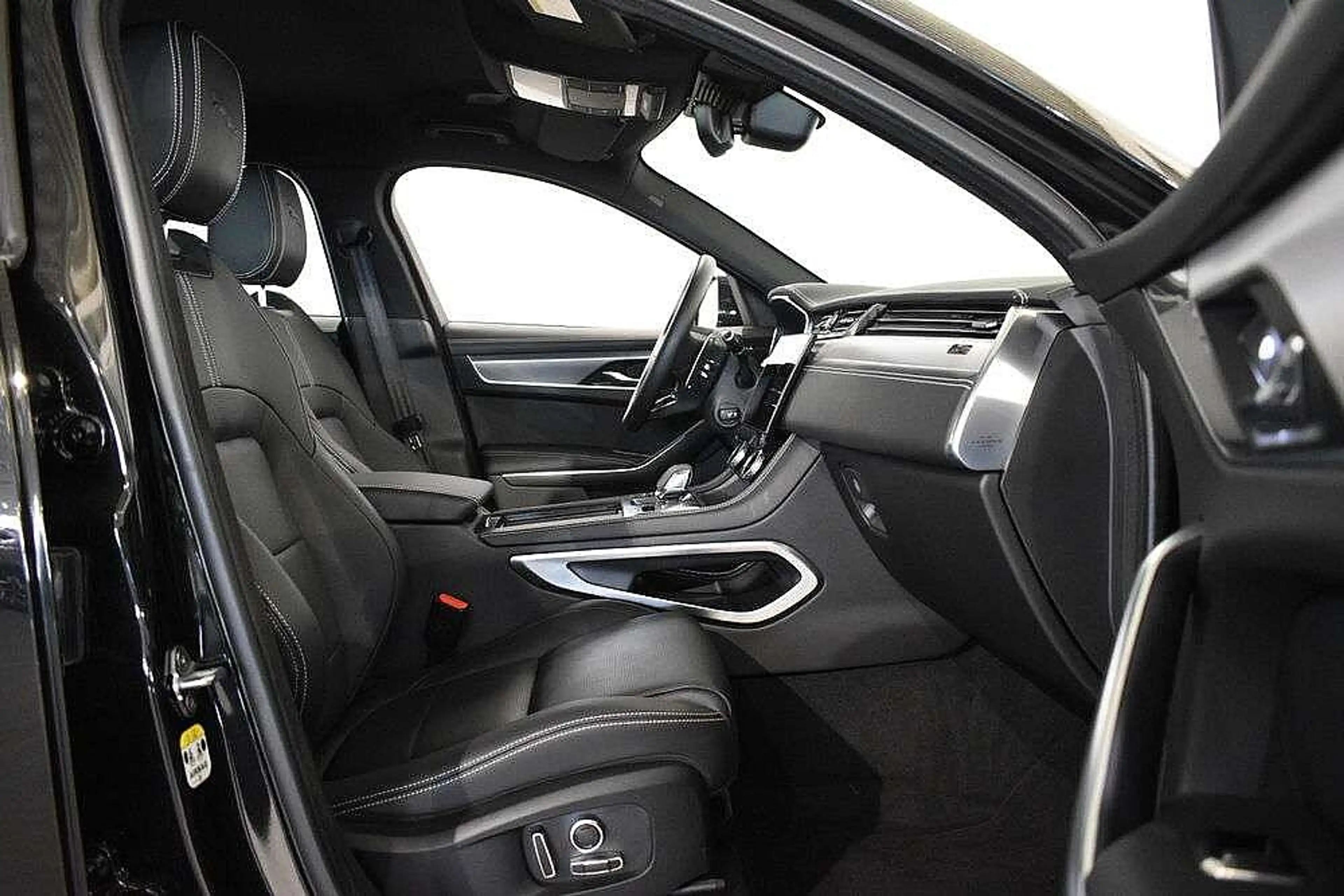 Jaguar F-Pace R-Dynamic S D200 AWD Aut. — photo 9