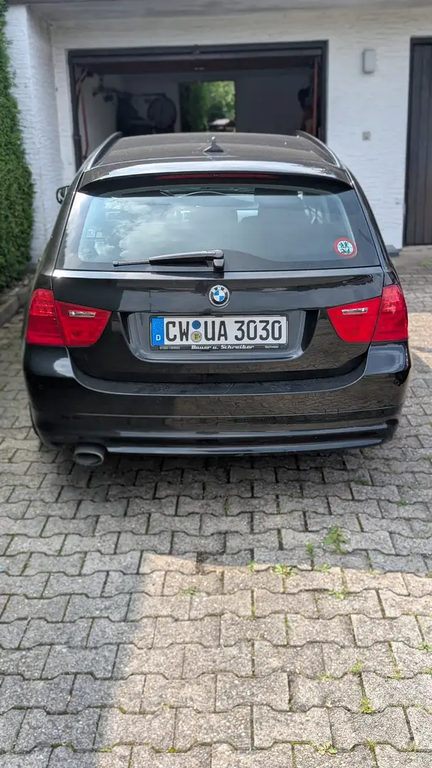BMW 320 320d DPF Touring Aut. Edition Fleet Lifestyle Schwarz - 2