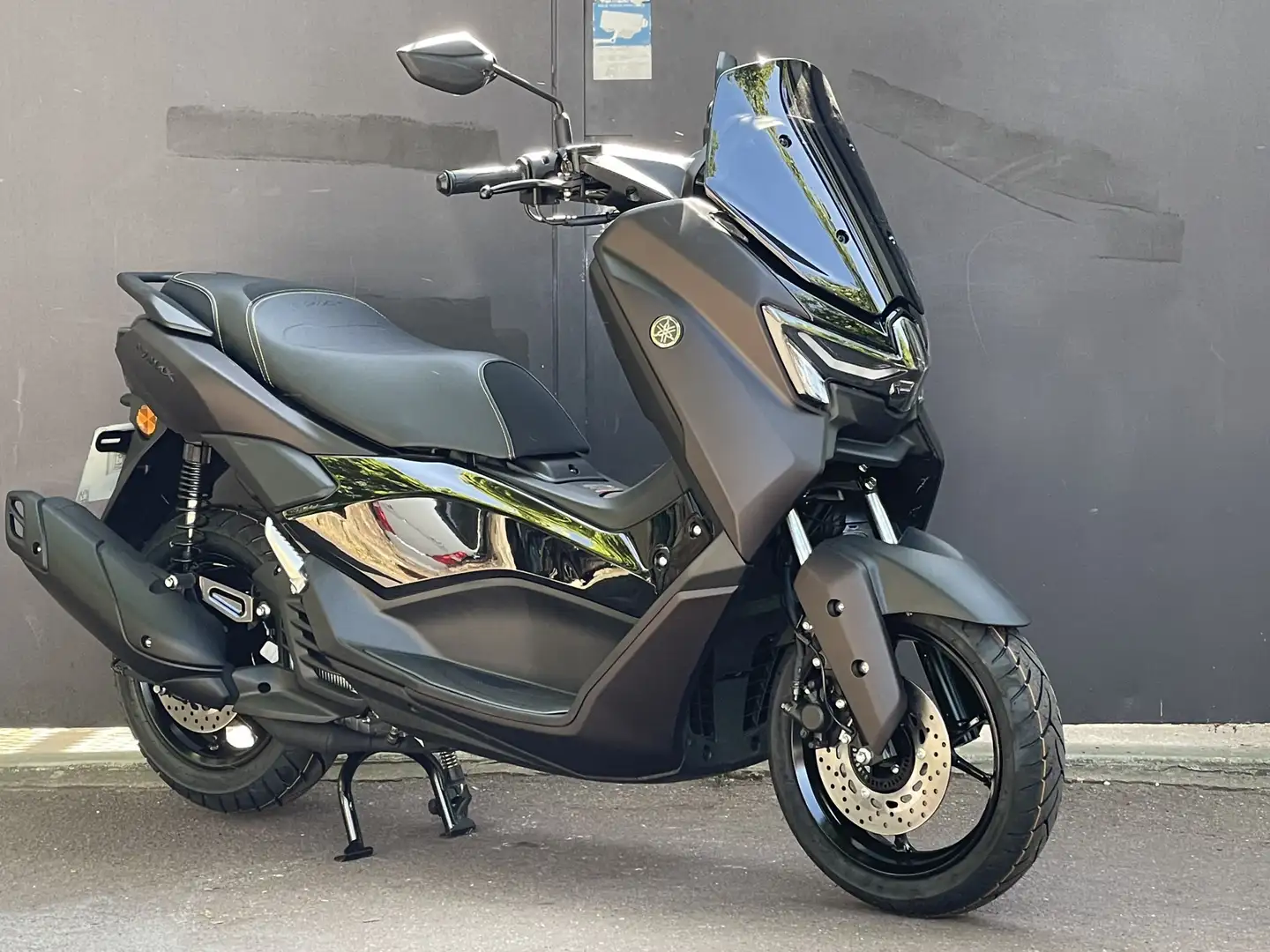Yamaha NMAX Bruin - 2