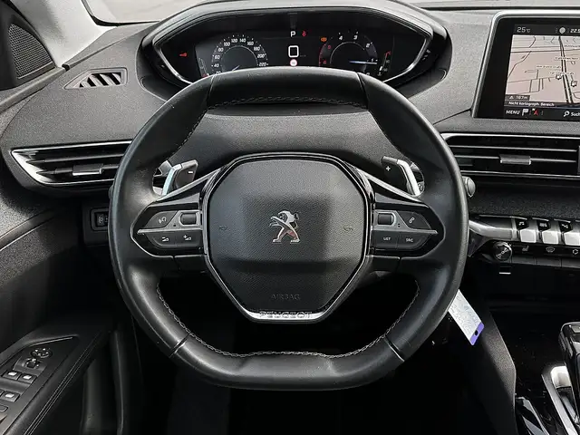 Peugeot 3008 view 11