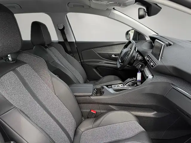 Peugeot 3008 view 8