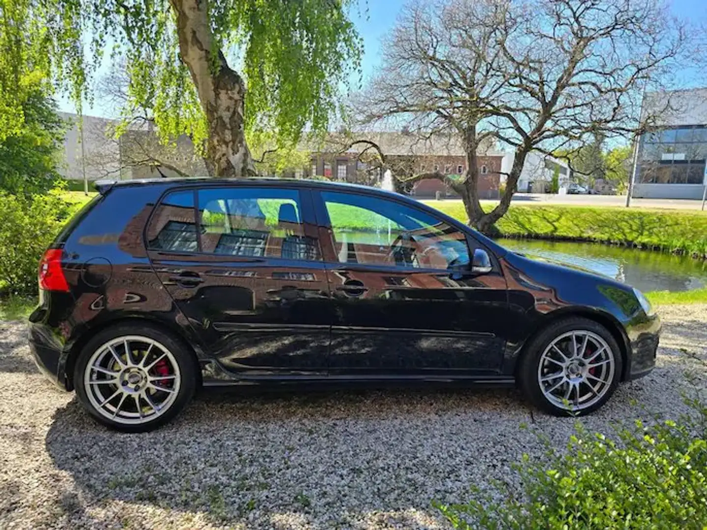 Volkswagen Golf GTI Golf 2.0 TFSI GTI Black - 1