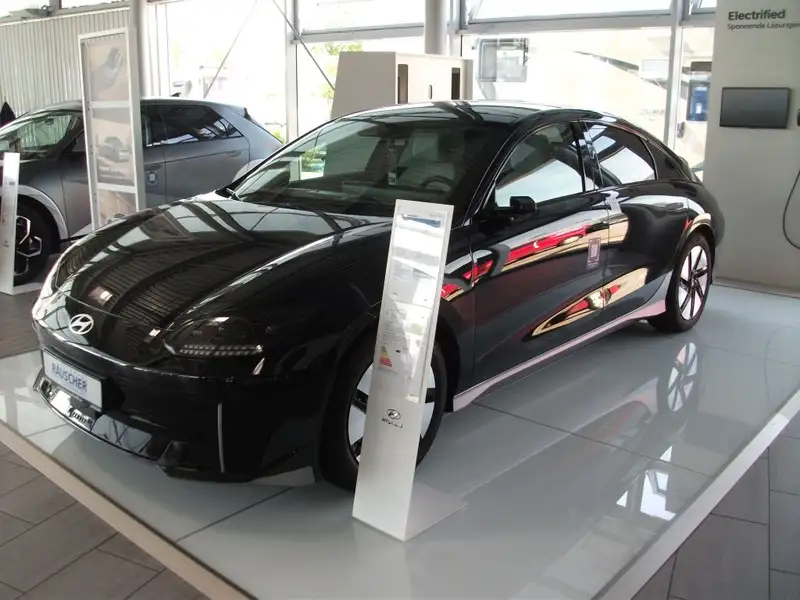 HYUNDAI Ioniq 6