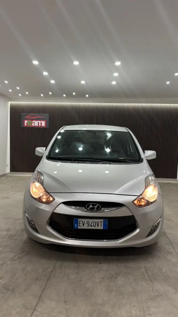 Hyundai iX20 1.6 crdi Style - 1