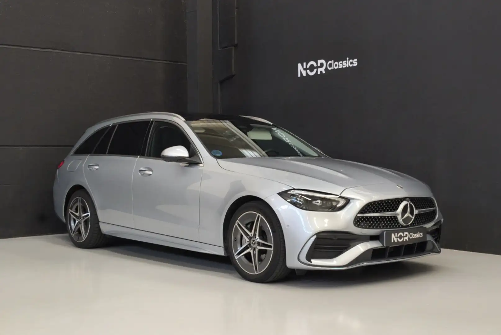 Mercedes-Benz C 300 Estate 300e 9G-Tronic Grijs - 1
