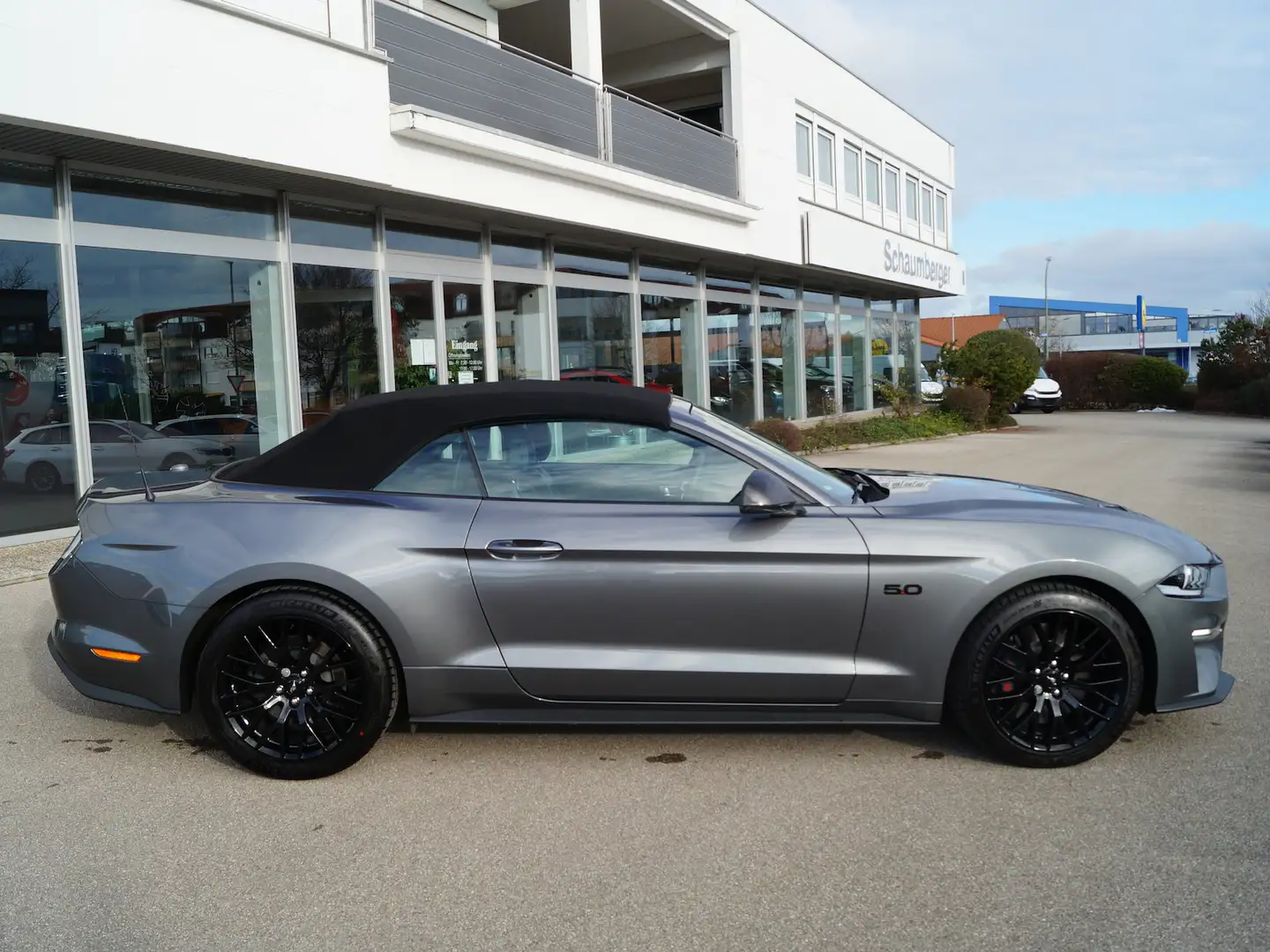 Ford Mustang GT Convertible 5.0 Ti-VCT V8 Aut. Cabrio Grau - 2