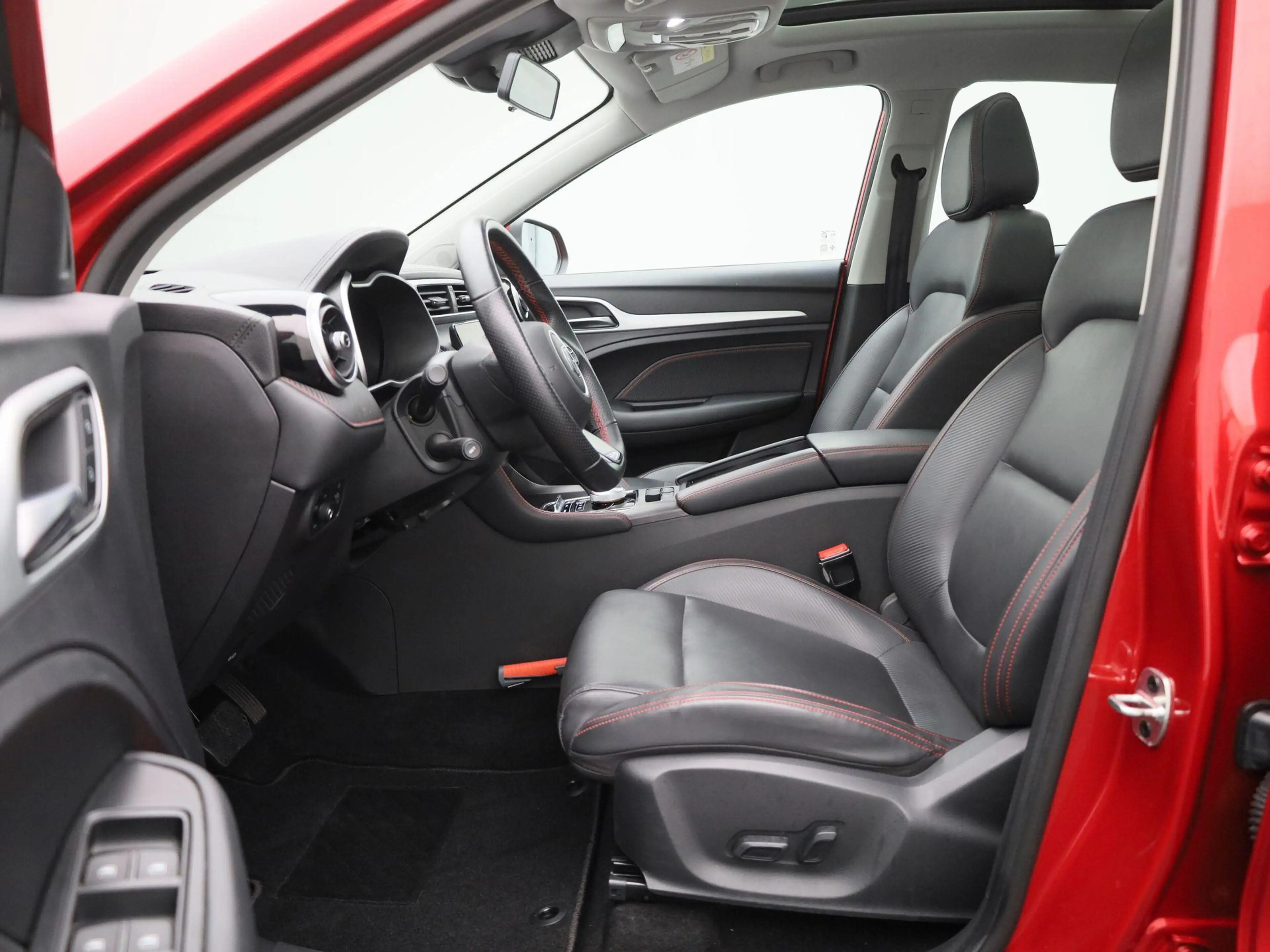 MG ZS MG EV EV Long Range Luxury 70 kWh — photo 11