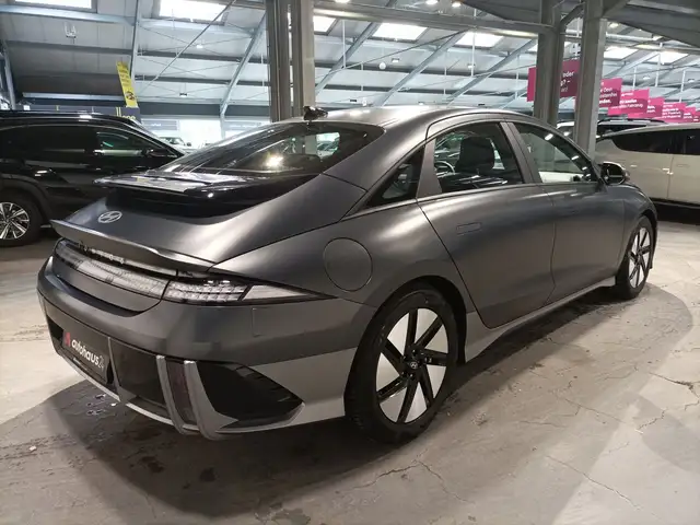 Hyundai Ioniq 6 view 5