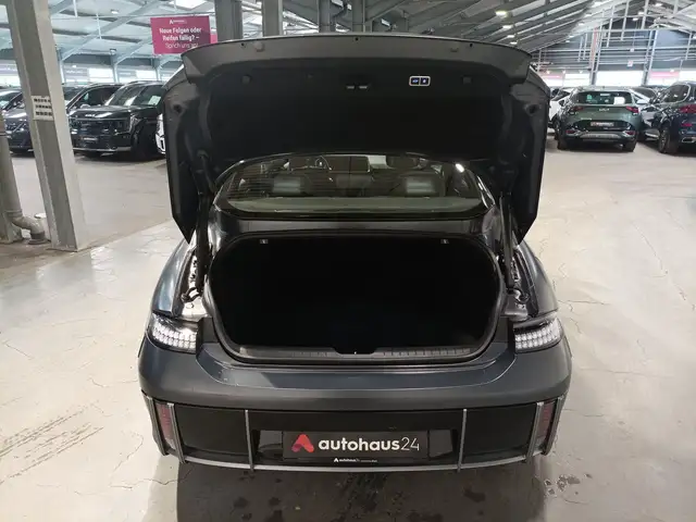 Hyundai Ioniq 6 view 6