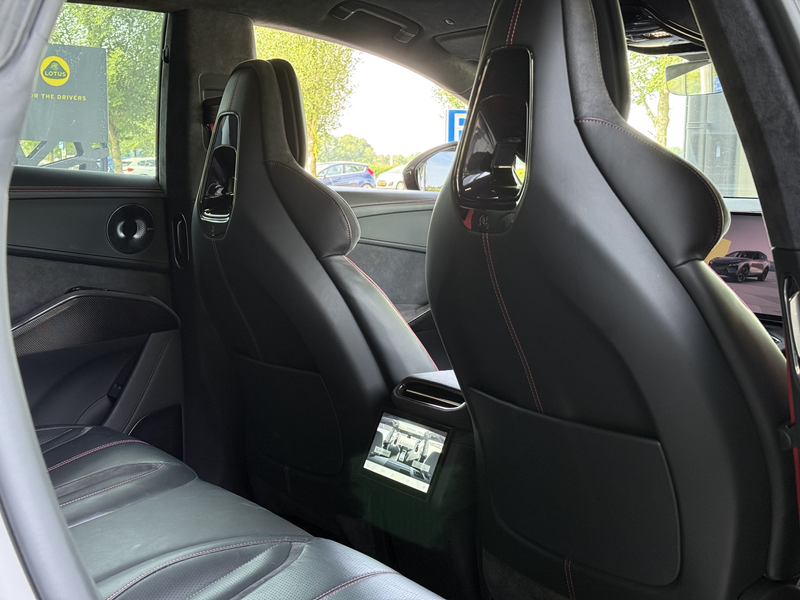 Lotus Eletre EDS 450 4WD 112 kWh — photo 19