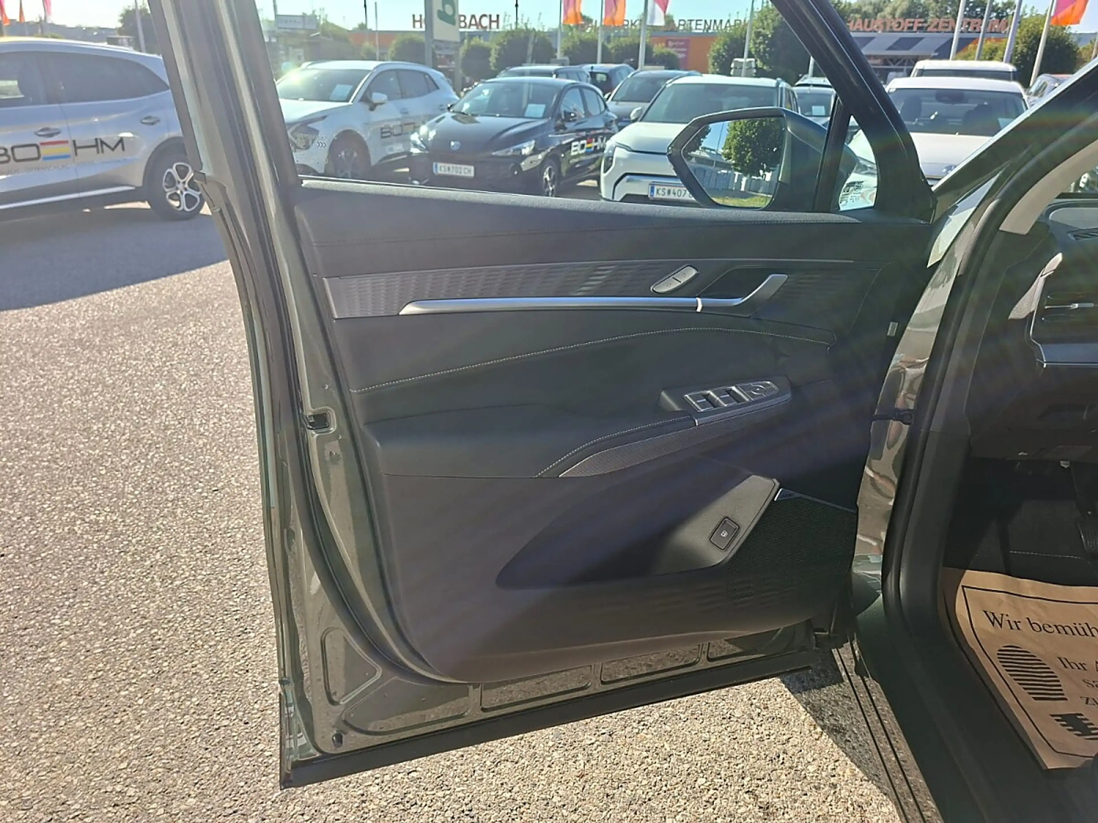 MG MGS9 1,5 PHEV Premium — photo 10