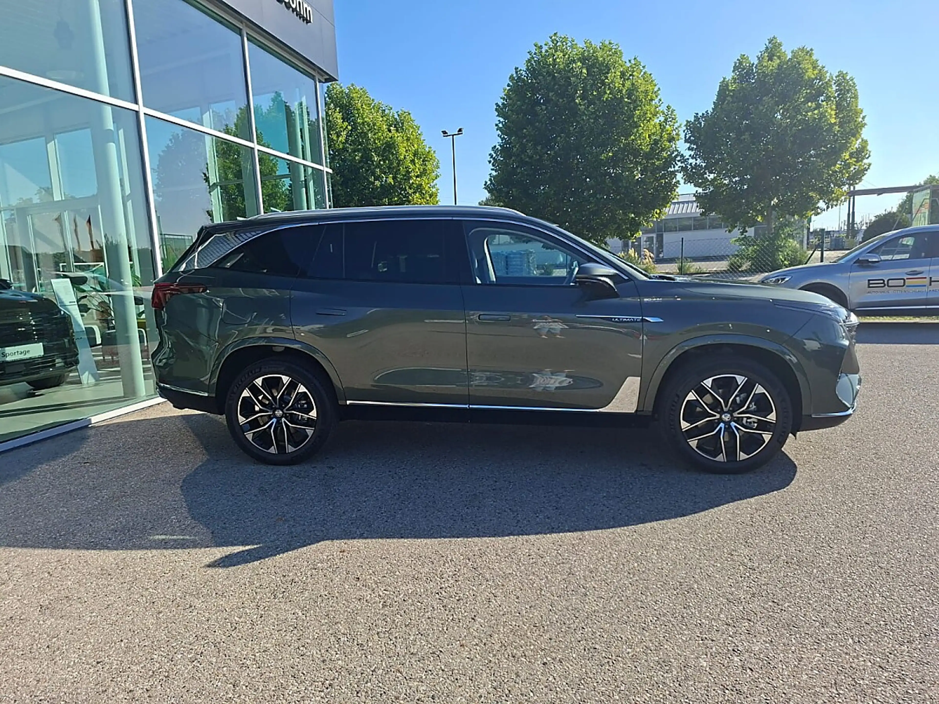 MG MGS9 1,5 PHEV Premium — photo 8
