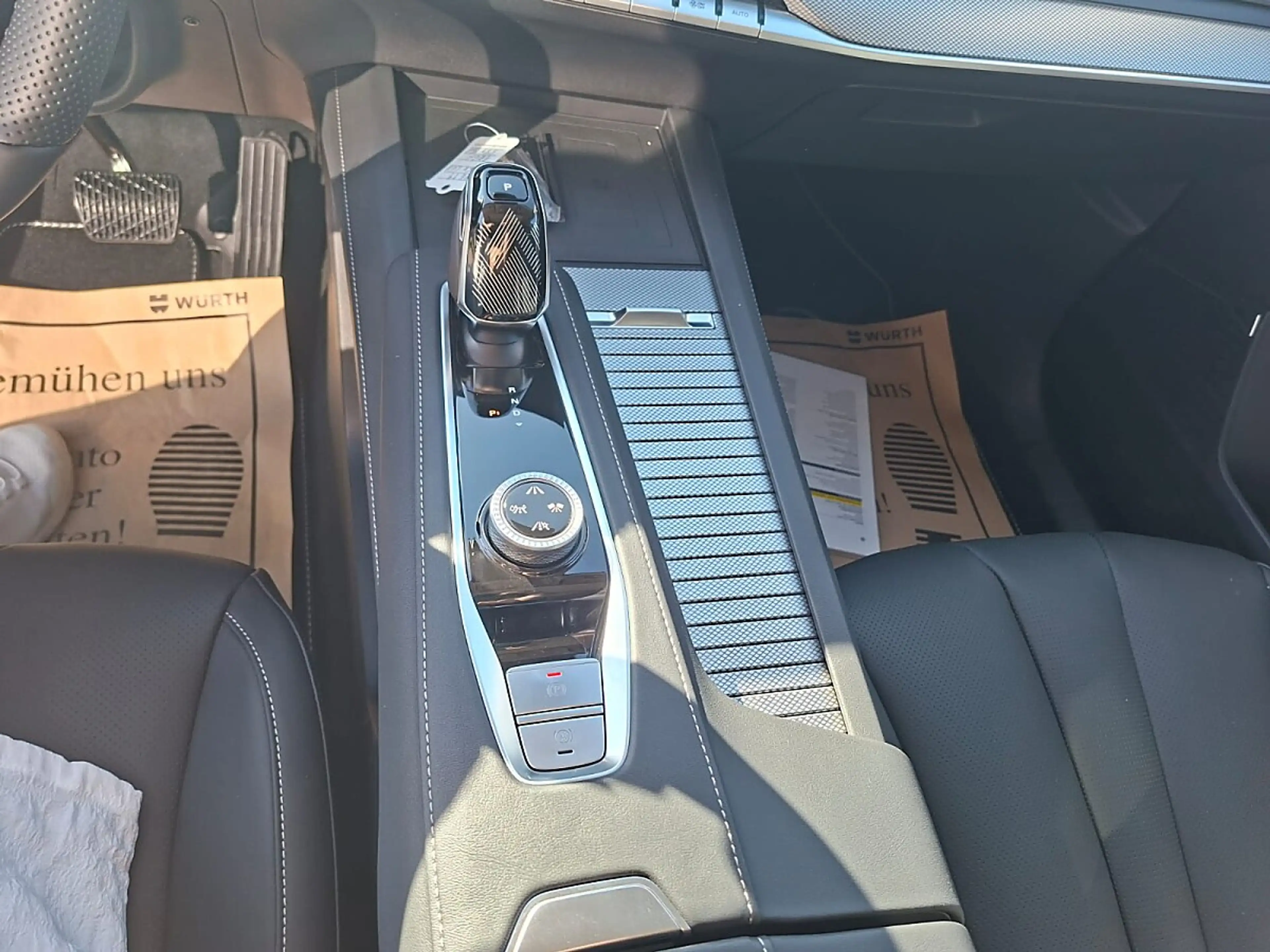 MG MGS9 1,5 PHEV Premium — photo 16