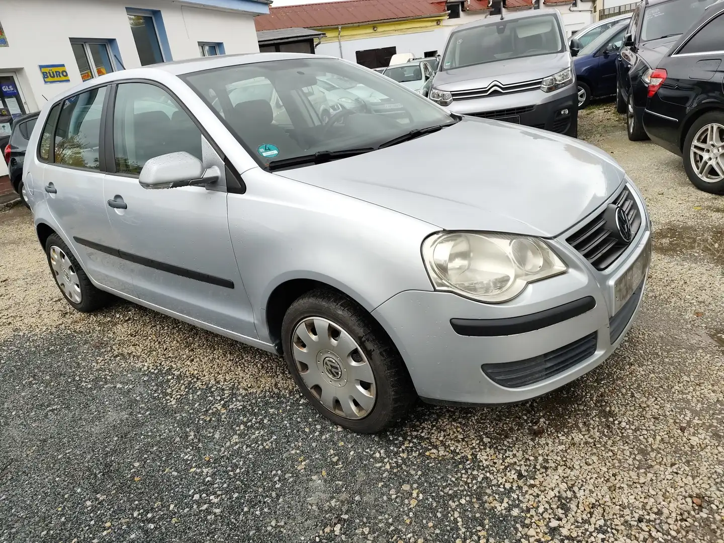 Volkswagen Polo Polo IV 1.2 Trendline ,TÜV und Inspektion Neu Silber - 1