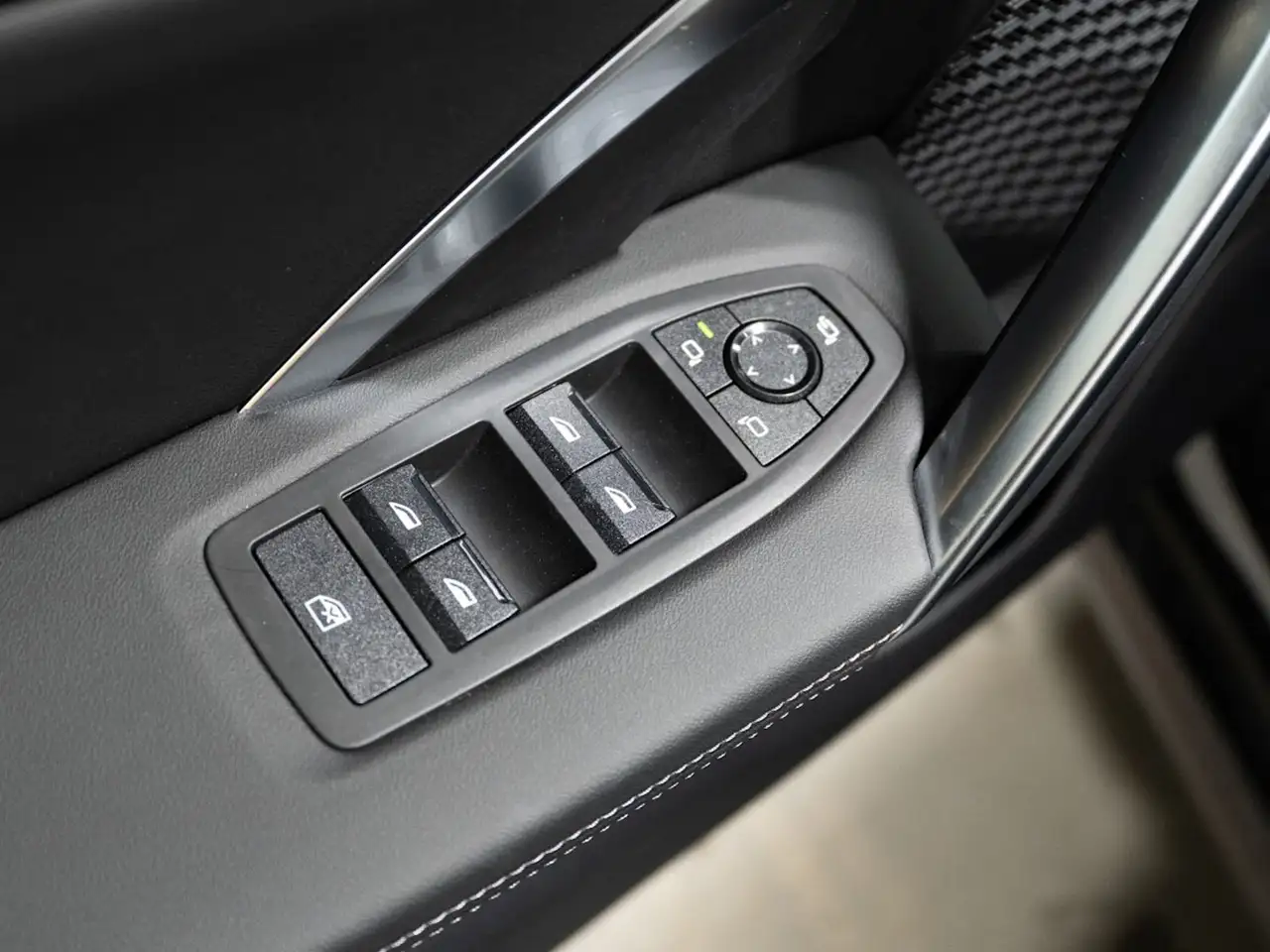 BMW X1 снимка BMW X1