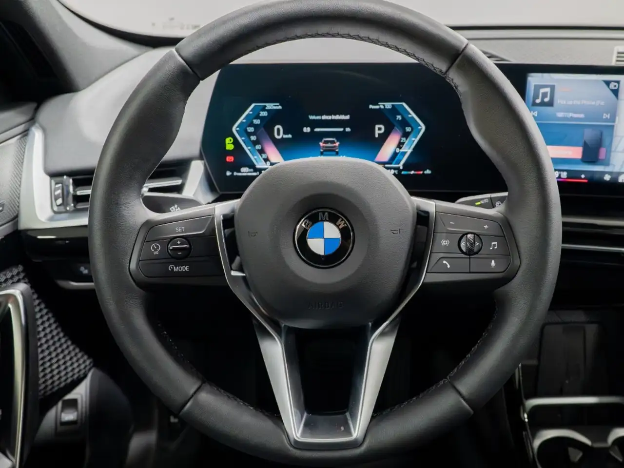 BMW X1 снимка BMW X1