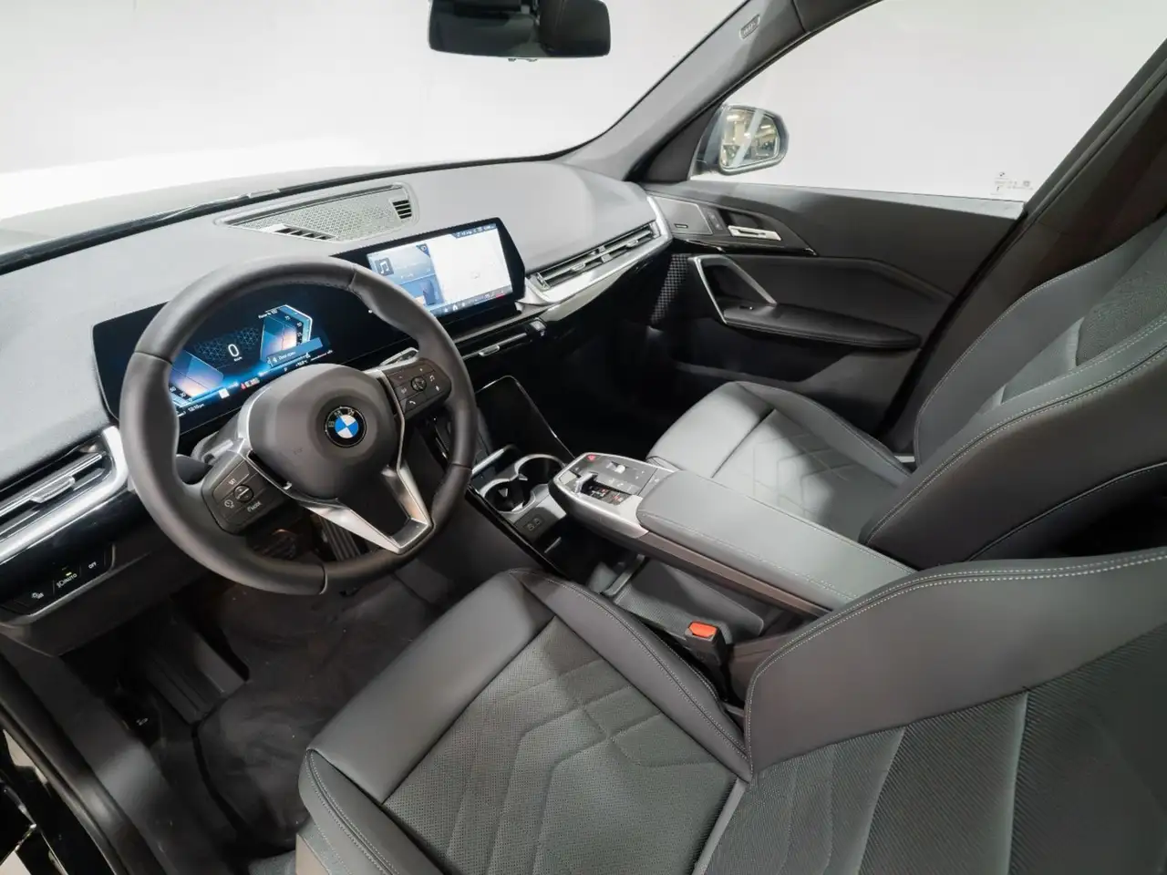 BMW X1 снимка BMW X1