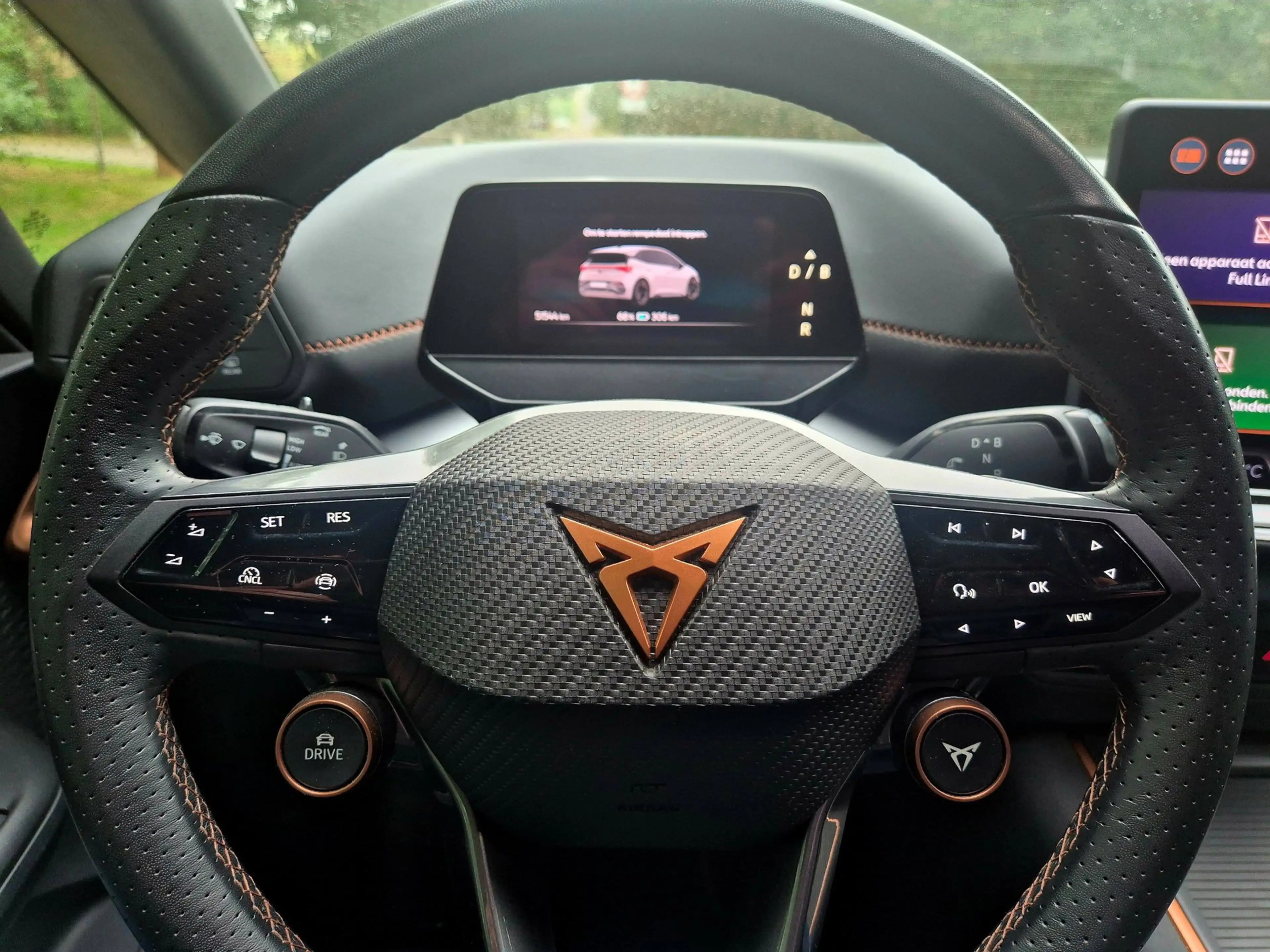 CUPRA Born Essential 63 kWh facelft btw — photo 12
