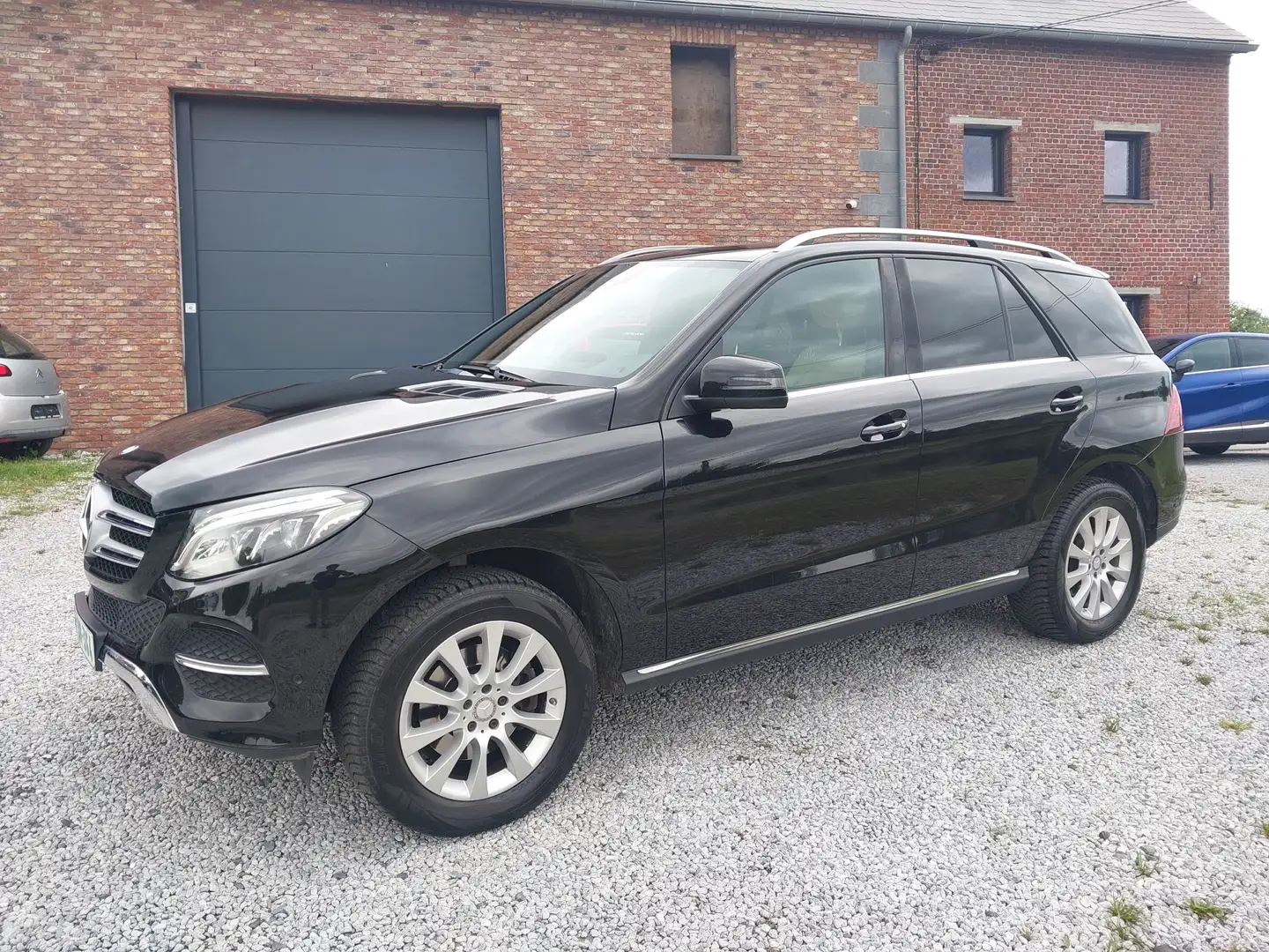 Mercedes-Benz GLE 350 GLE 350 d 4-Matic TVAC Zwart - 2