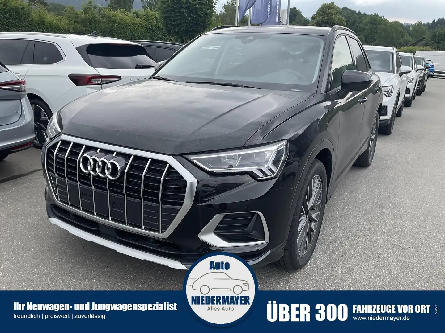 Audi Q3 40 TFSI quattro advanced, AHK, 19-Zoll, Navi, el. Schwarz - 1