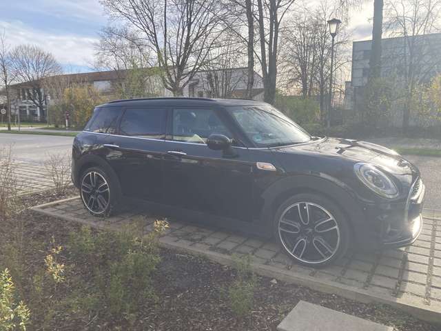 Imagine MINI Cooper S Clubman MINI CLUBMAN All4 Aut.