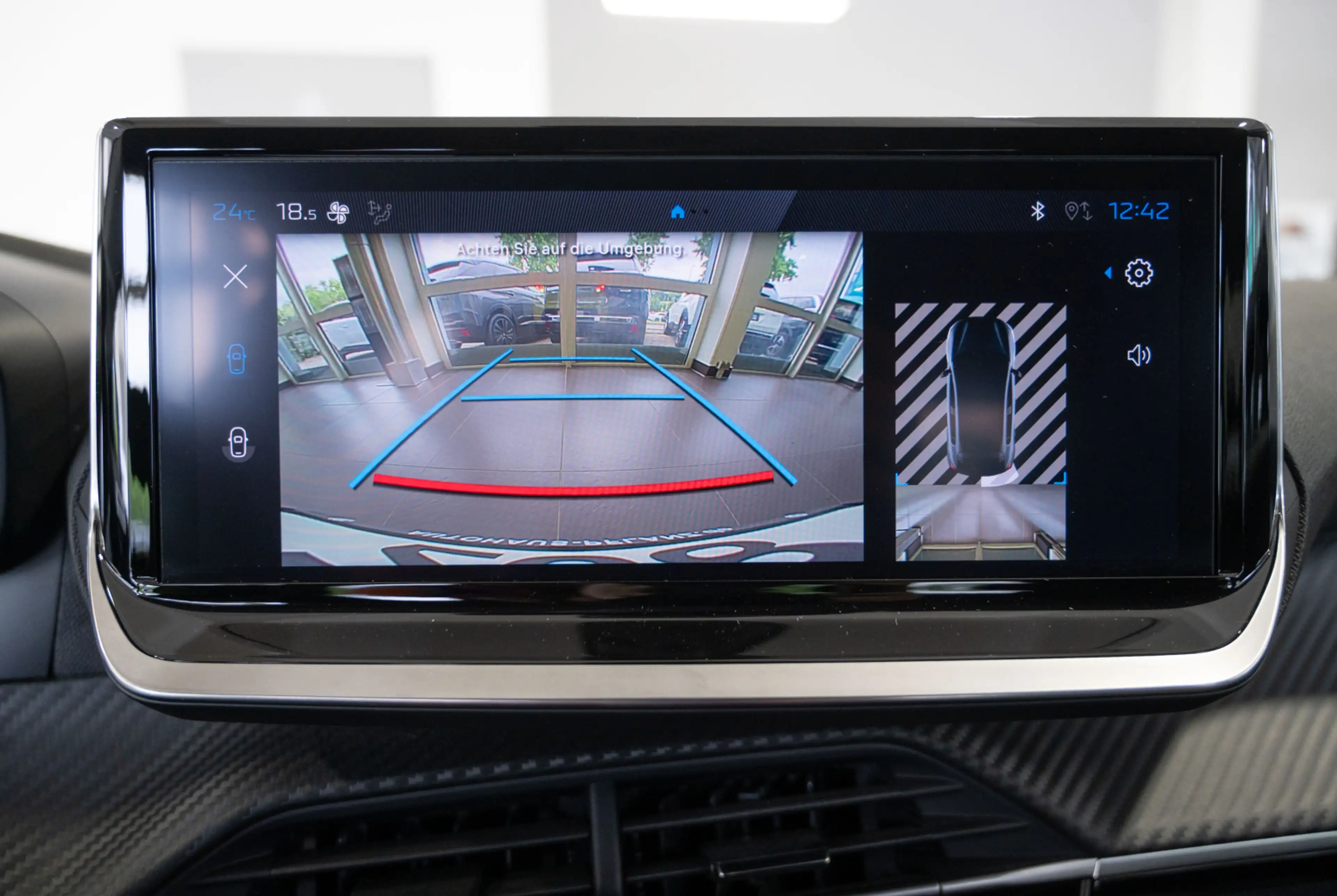 Peugeot 208 ALLURE PureTech 100 PS *NAVI*DAB*KAMERA* — photo 9