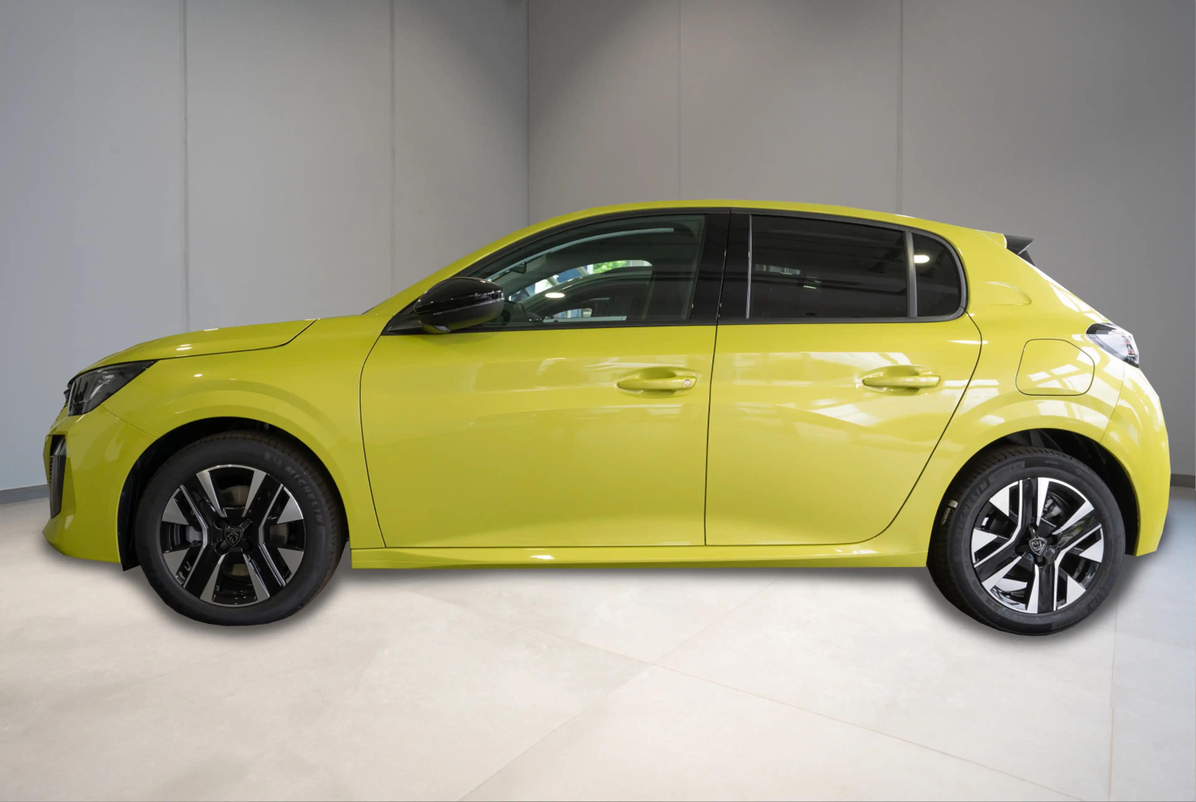 Peugeot 208 ALLURE PureTech 100 PS *NAVI*DAB*KAMERA* — photo 5
