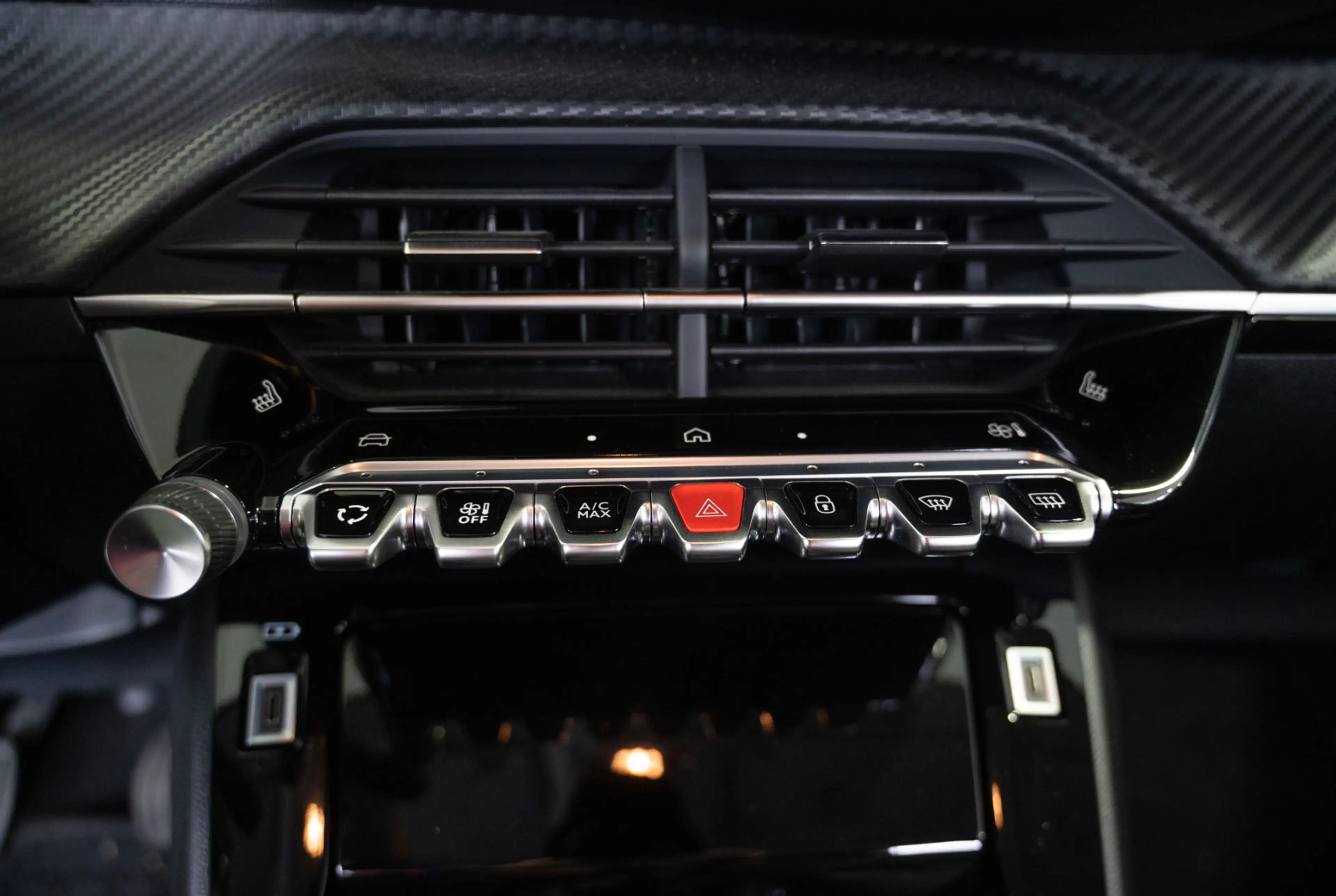 Peugeot 208 ALLURE PureTech 100 PS *NAVI*DAB*KAMERA* — photo 10