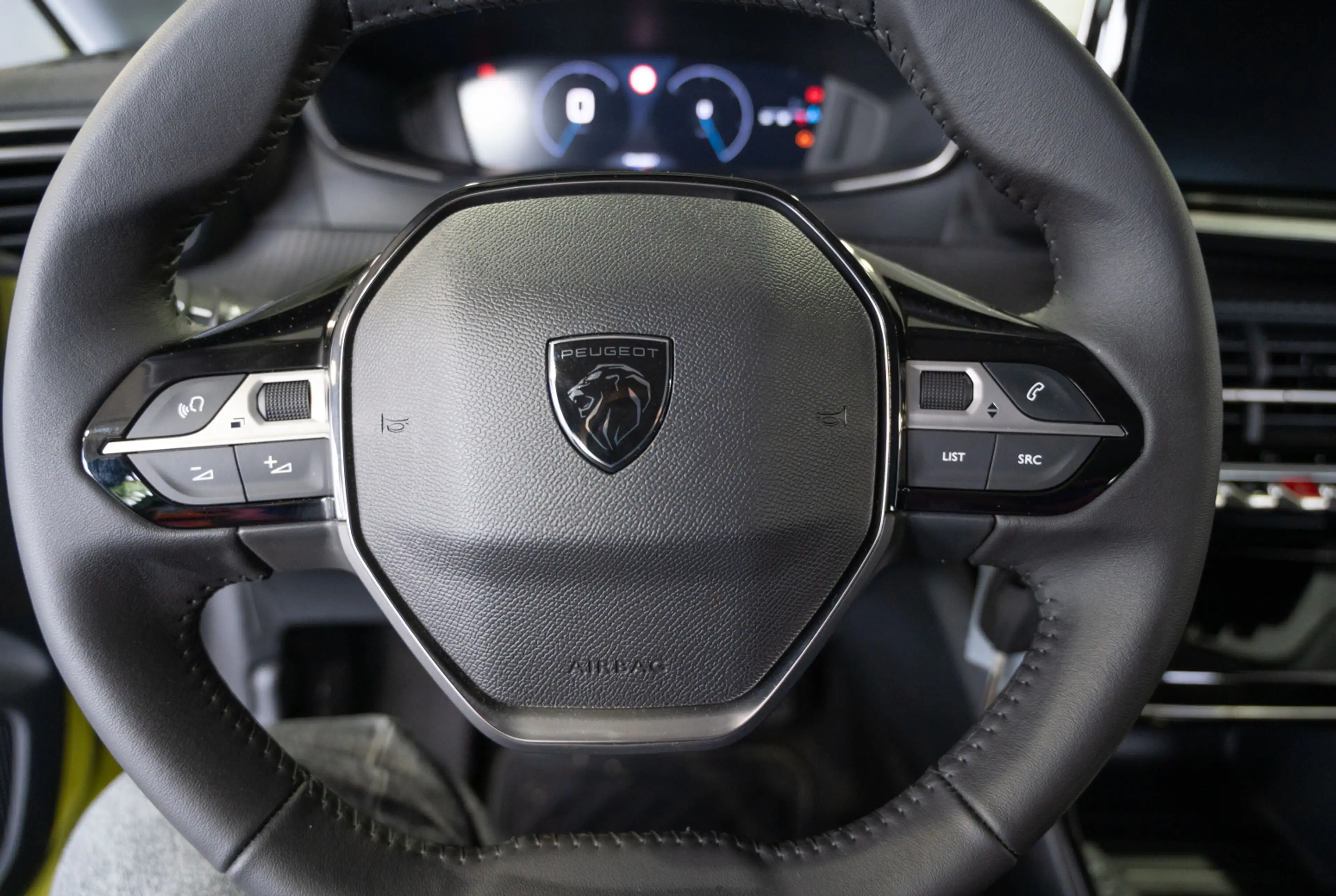 Peugeot 208 ALLURE PureTech 100 PS *NAVI*DAB*KAMERA* — photo 14