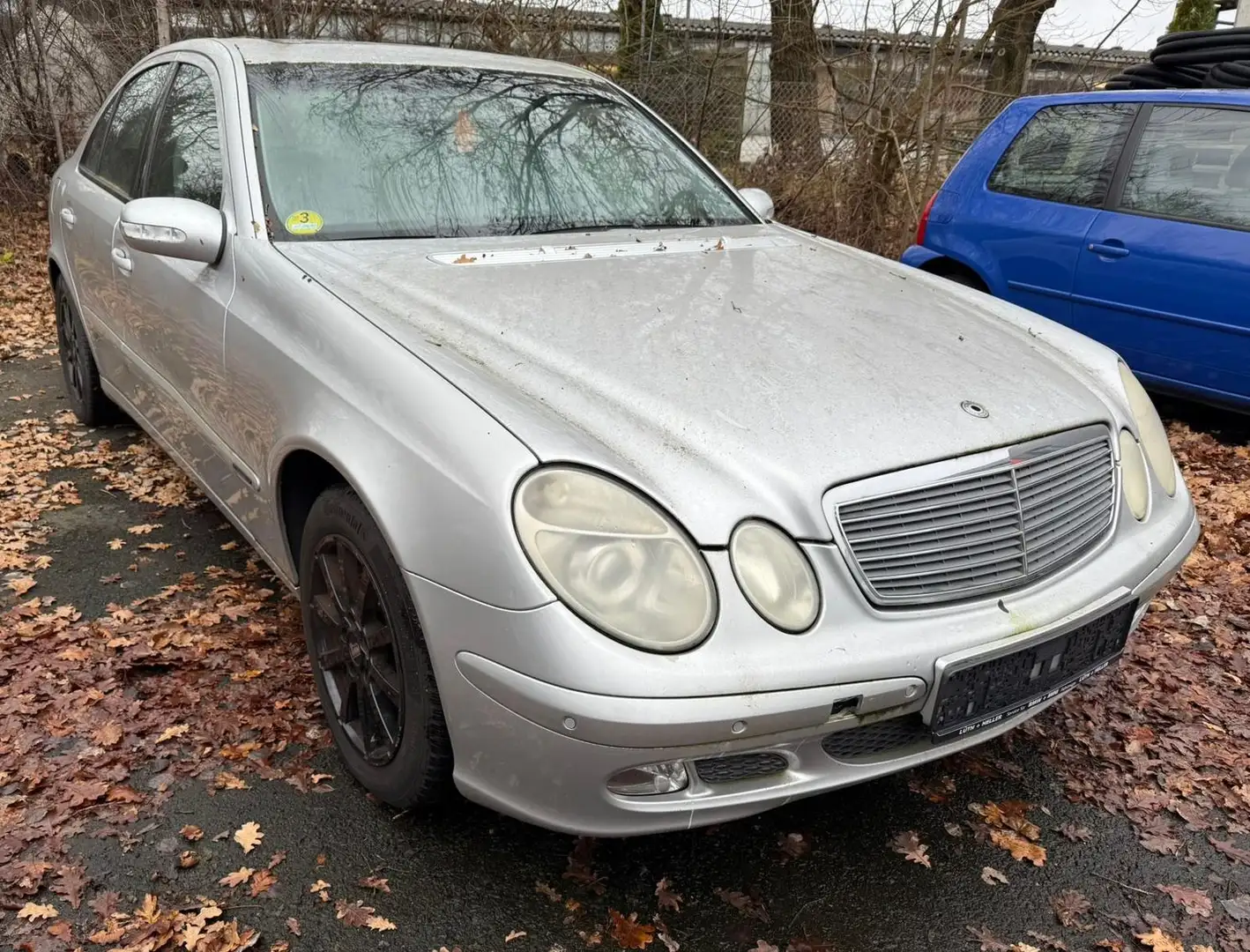 Mercedes-Benz E 270 CDI Automatik Schiebedach/PDC/AHK Silber - 1