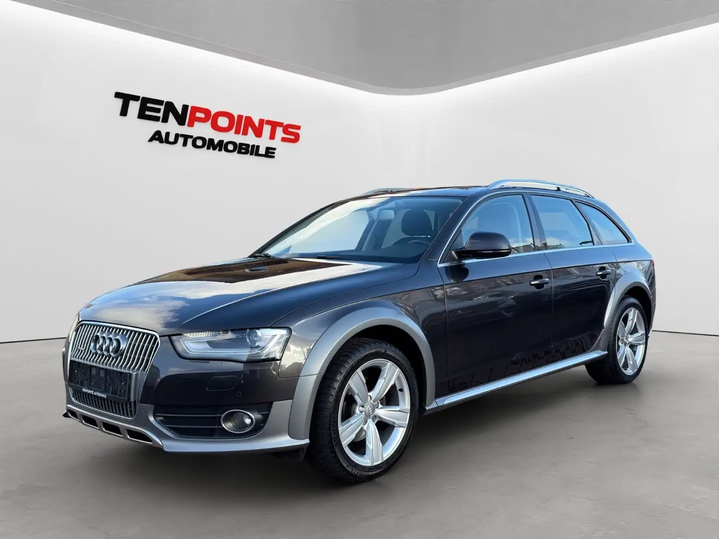 Audi A4 allroad 2.0 TDI AHK+STDHZG+PANO+CAM+XENON Grau - 1
