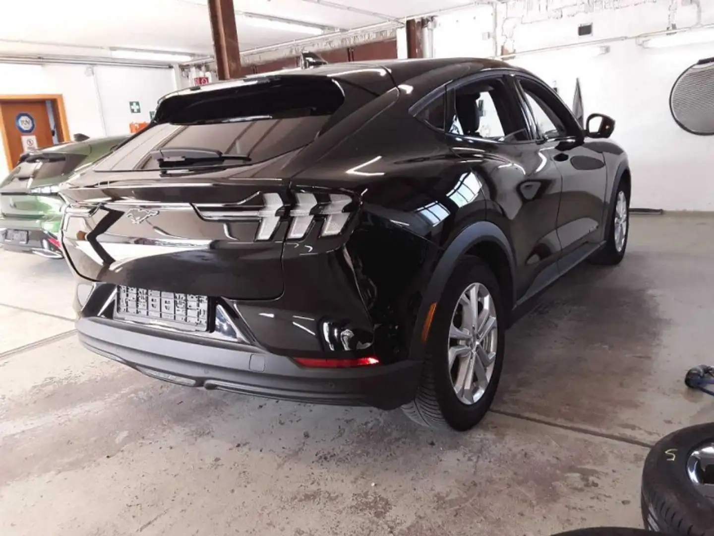 Ford Mustang Mach-E Navi Leder PDC SHZ R.Cam ACC LED Noir - 2