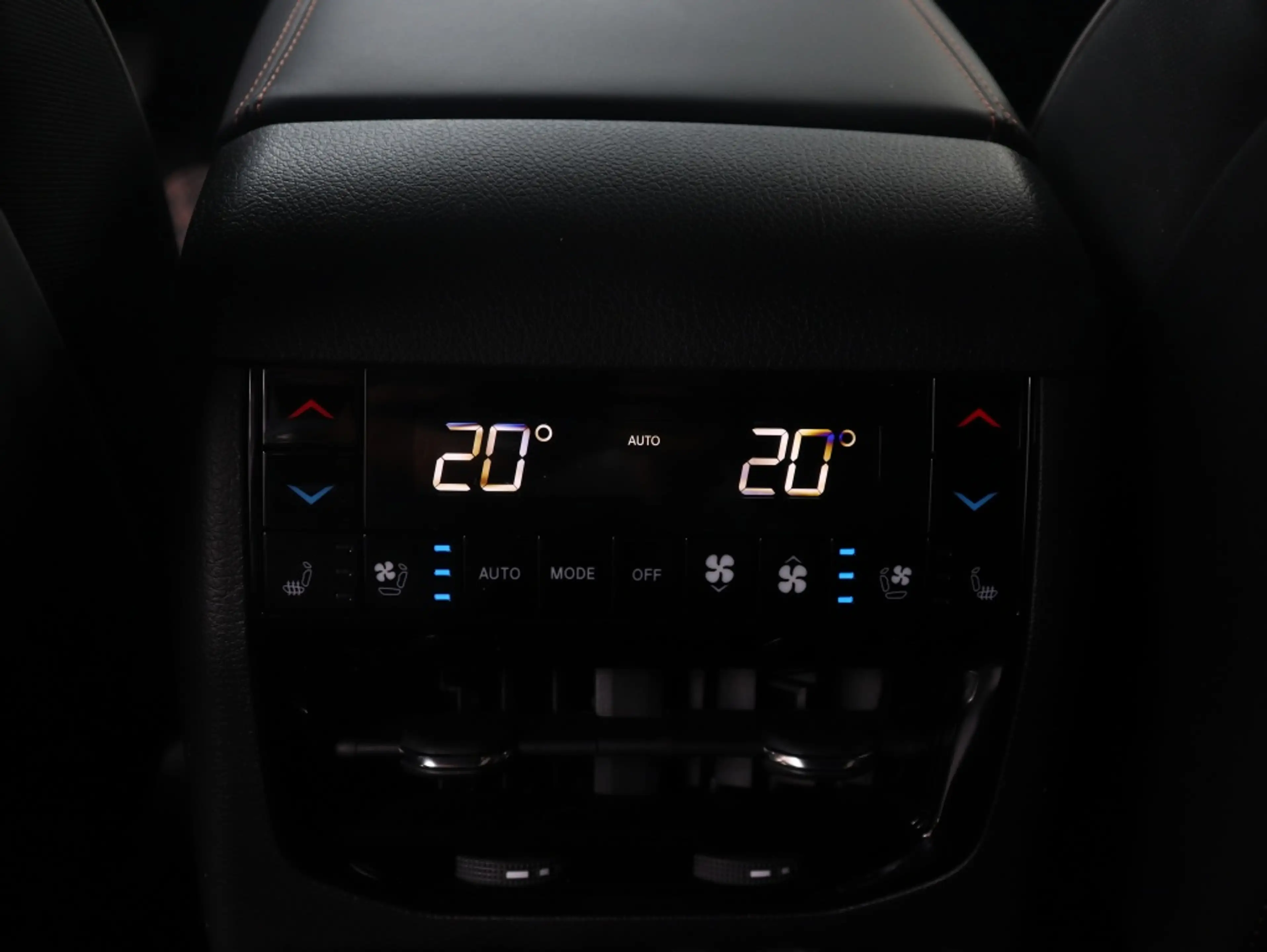 Jeep Grand Cherokee Summit Reserve 4xe 380pk | Leder | Black Line | Pa — photo 15