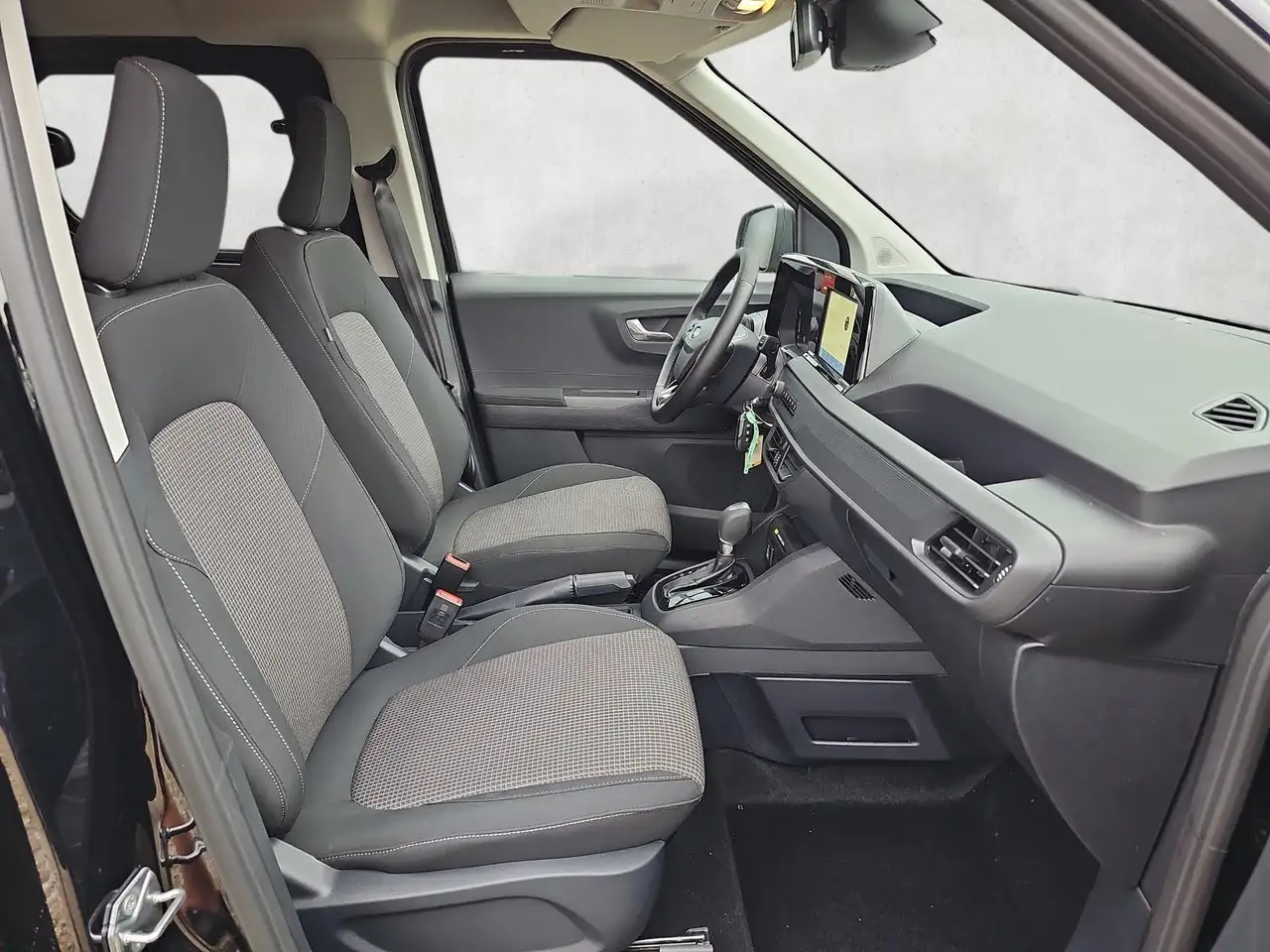 Ford Tourneo Courier 2026 — фото 11