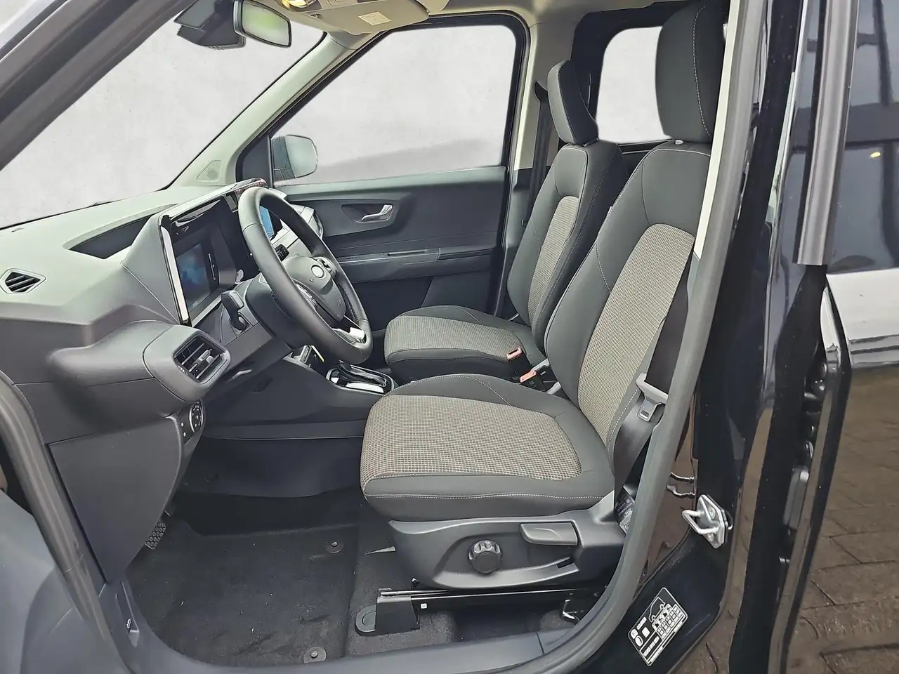 Ford Tourneo Courier 2026 — фото 10