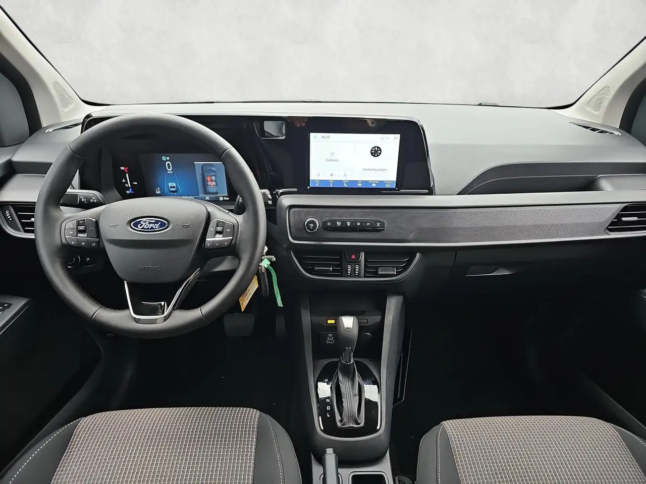 Ford Tourneo Courier 2026 — фото 12