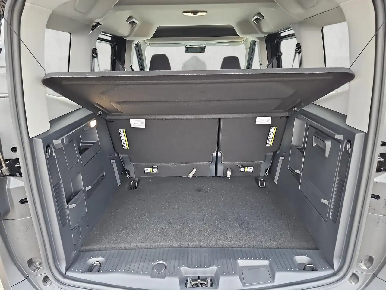 Ford Tourneo Courier 2026 — фото 15