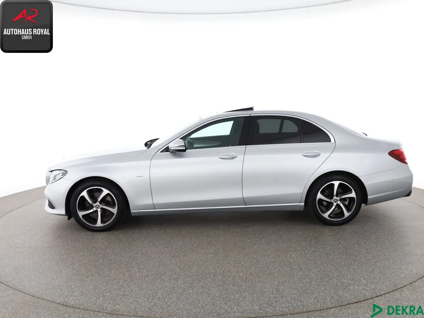 Mercedes-Benz E 200 E 200 SPORT+STYLE WIDESCREEN,CARPLAY,SPURPAKET Argintiu - 2
