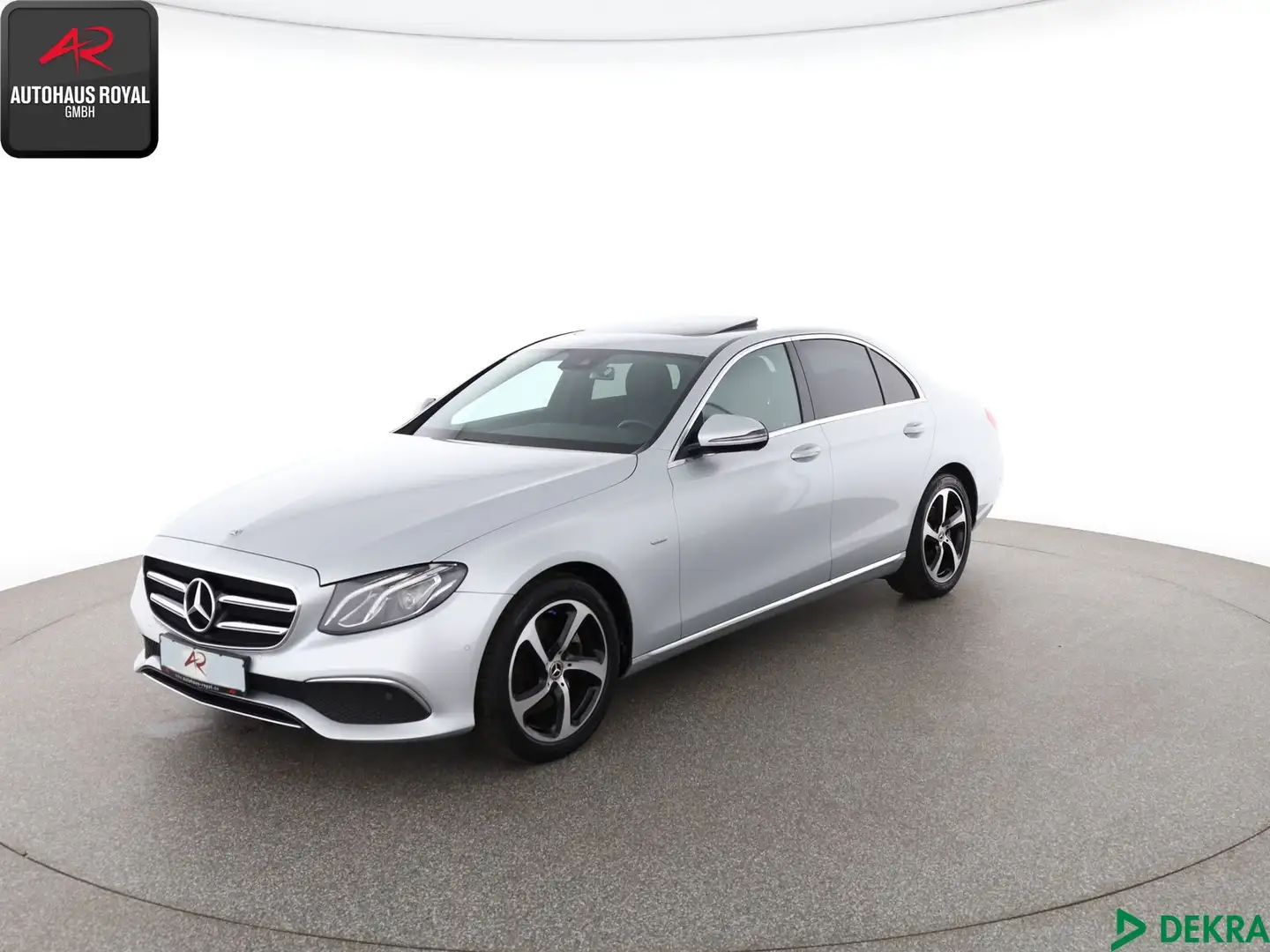Mercedes-Benz E 200 E 200 SPORT+STYLE WIDESCREEN,CARPLAY,SPURPAKET Argintiu - 1