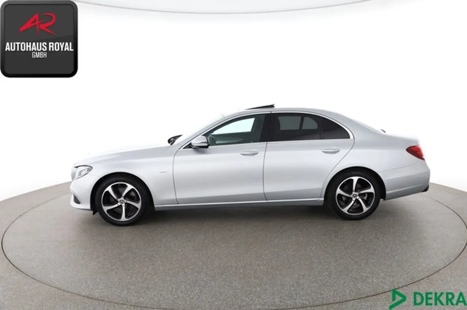 Mercedes-Benz E 200 SPORT+STYLE WIDESCREEN,CARPLAY,SPURPAKET Silver - 2
