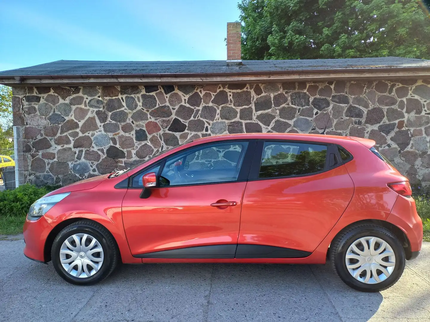Renault Clio IV Expression Rot - 2