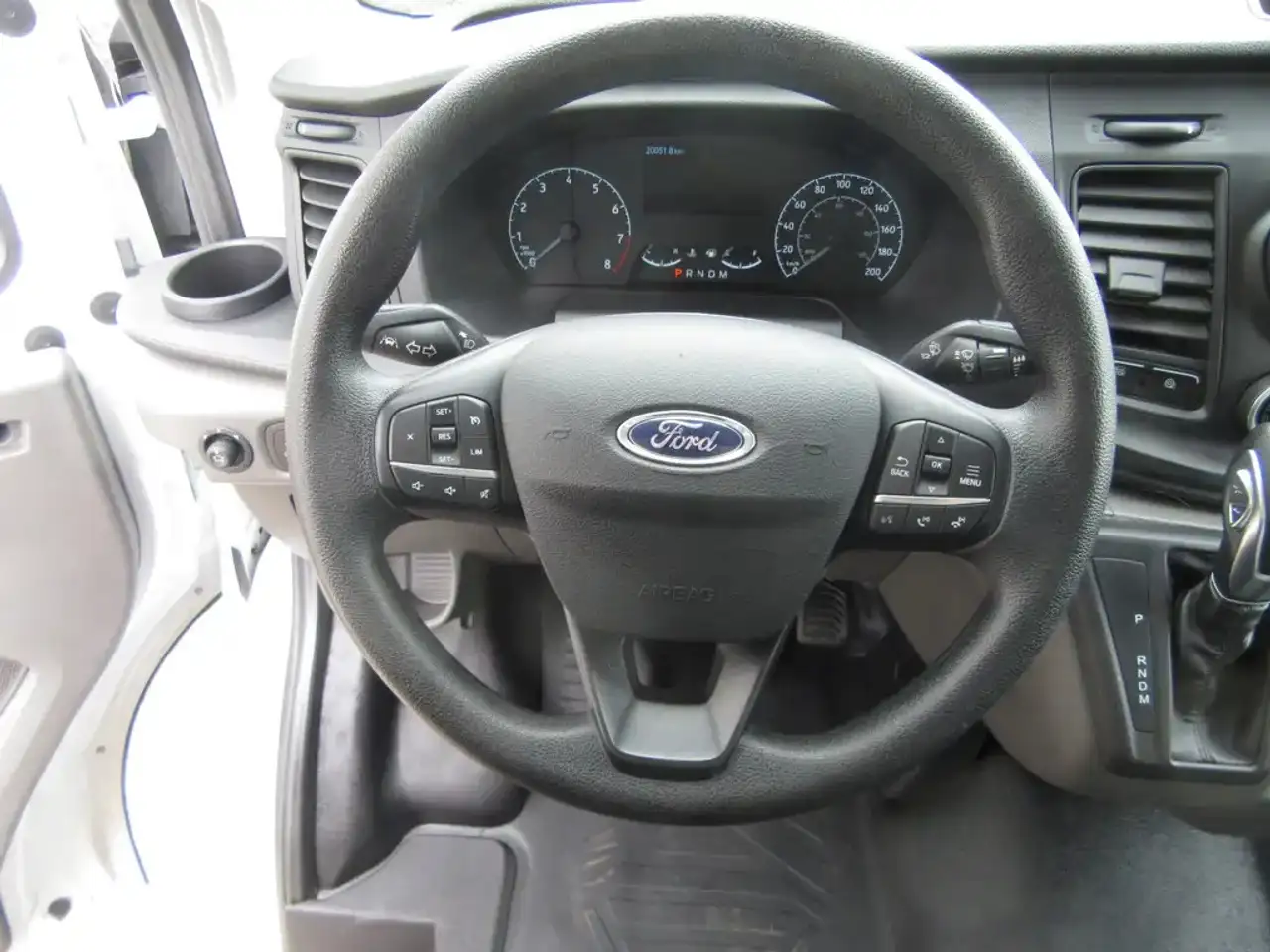 Ford Transit снимка Ford Transit