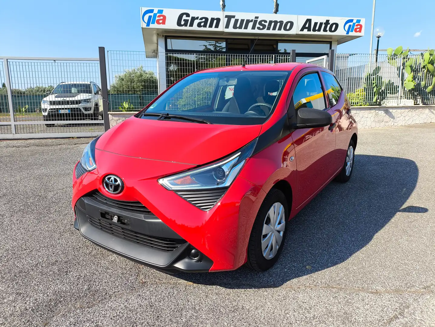 Toyota Aygo 5p 1.0 x-business 72cv PREZZO REALE!! Rosso - 1