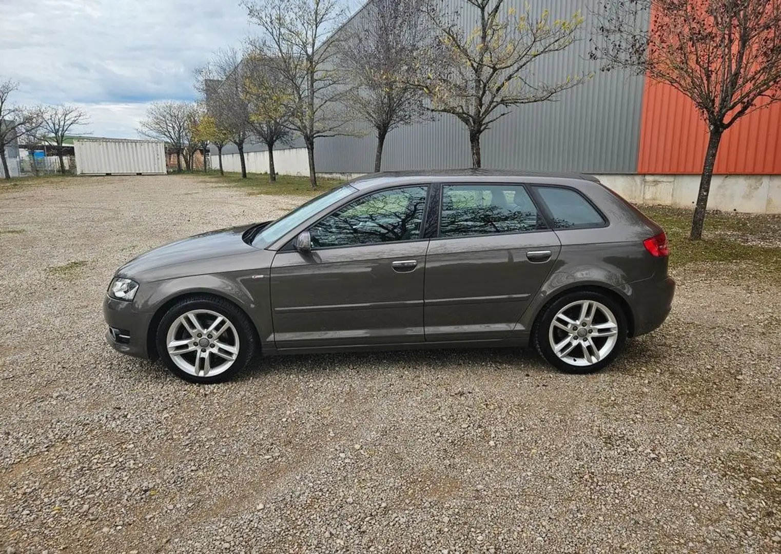 Audi A3 1.8 TFSI 160ch S Line Sportpaket Plus Très Bon Etat.. - 2