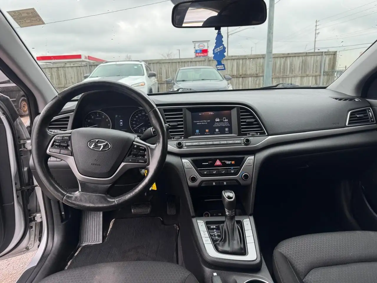 Hyundai ELANTRA снимка Hyundai ELANTRA