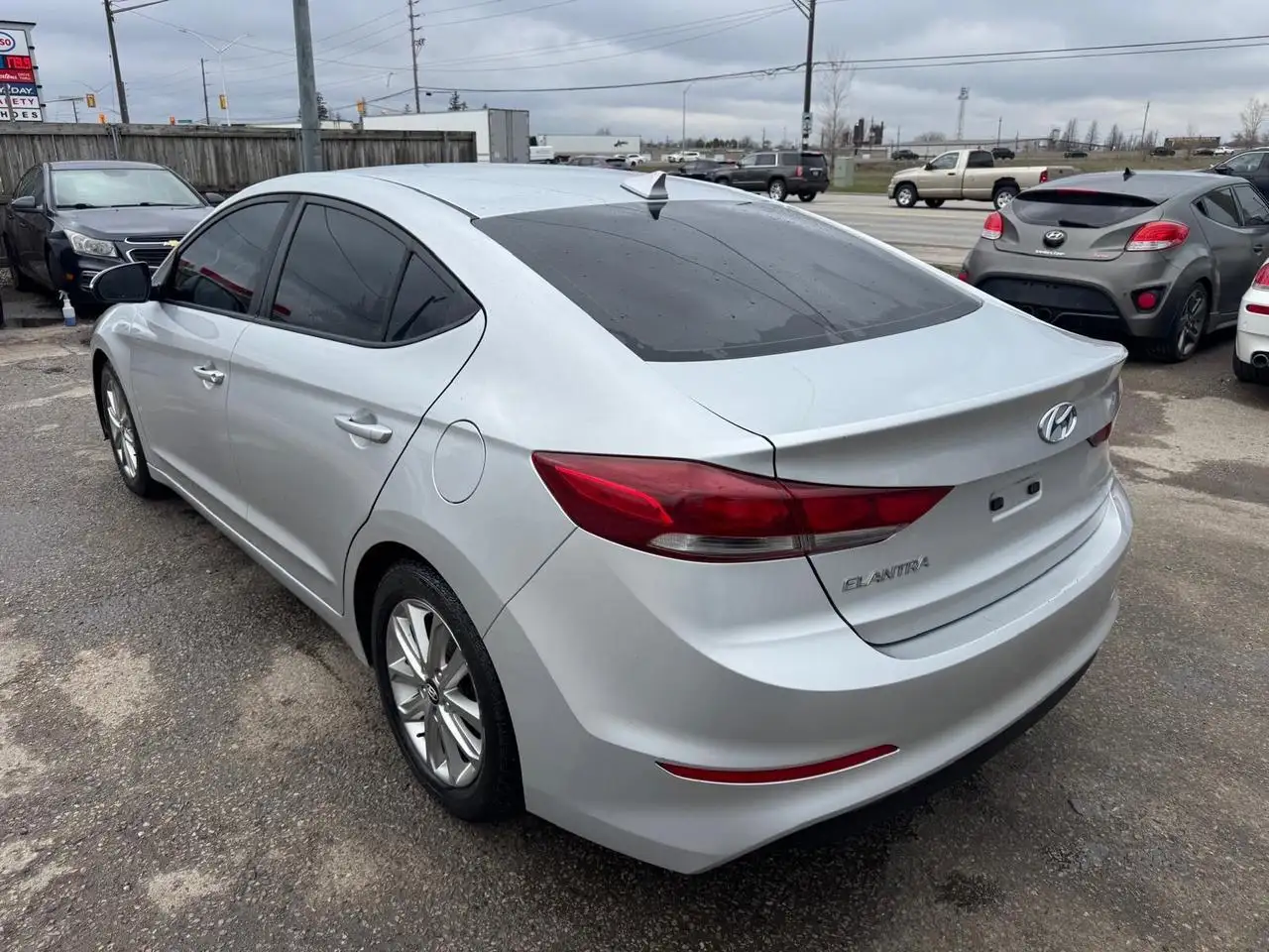 Hyundai ELANTRA снимка Hyundai ELANTRA