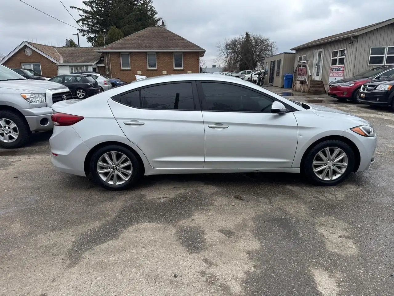 Hyundai ELANTRA снимка Hyundai ELANTRA