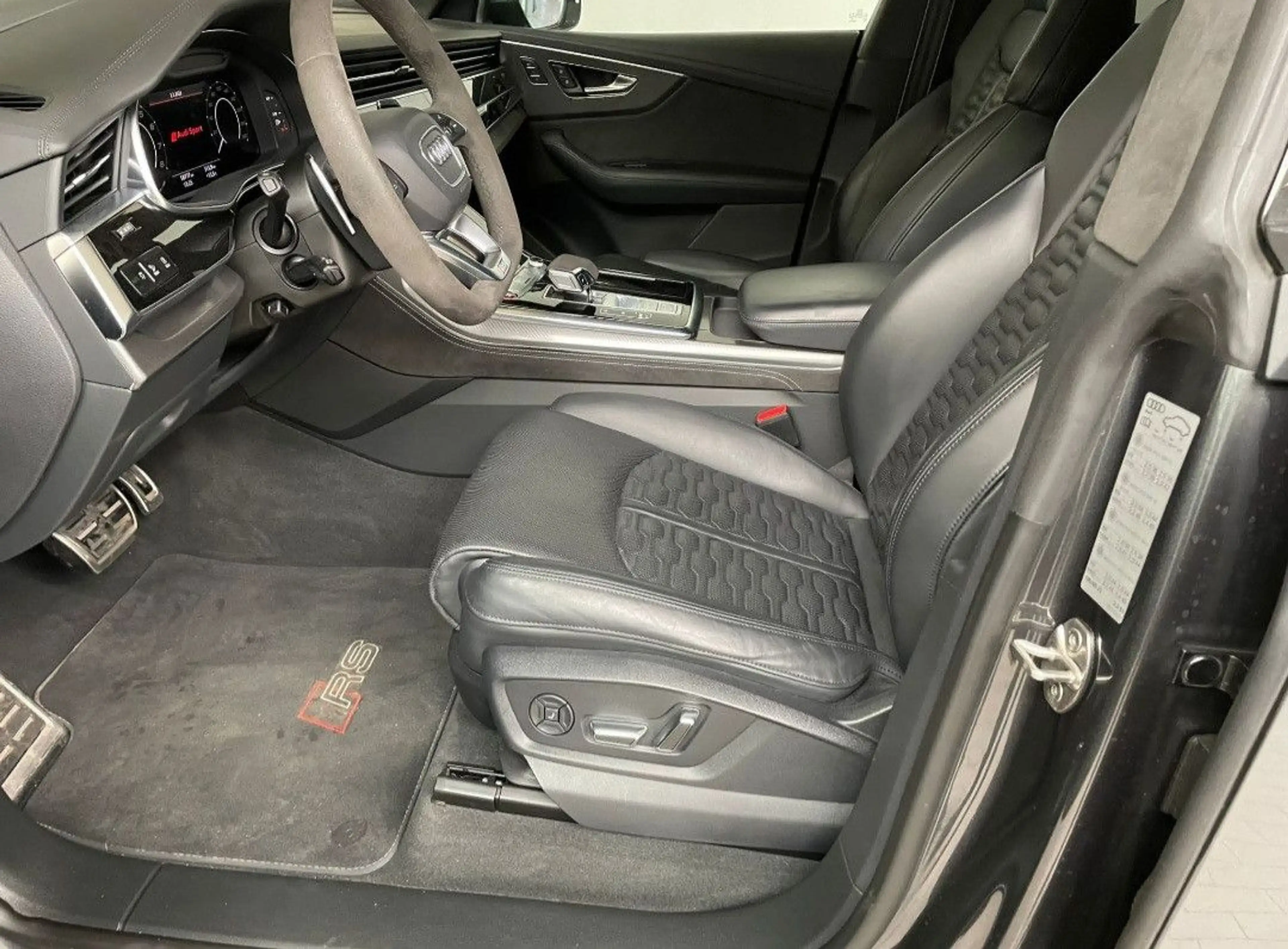 Audi RS Q8 KERAMIK-HEAD UP-CARBONPAKET-RS SPORTABGAS — photo 10